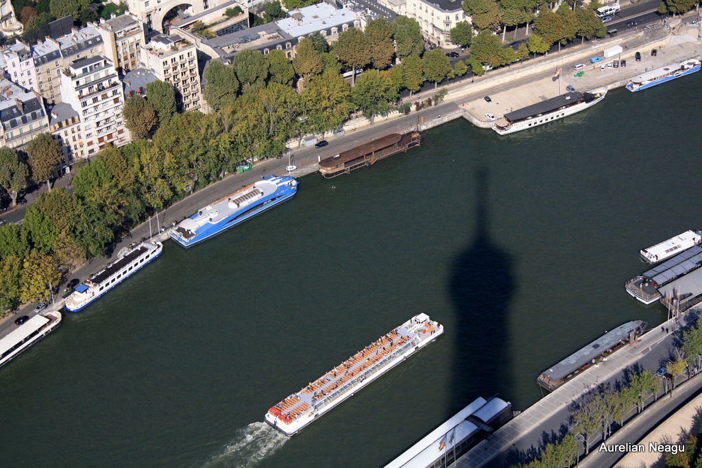 Eiffel_7095